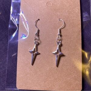 star/sparkle earrings ✨